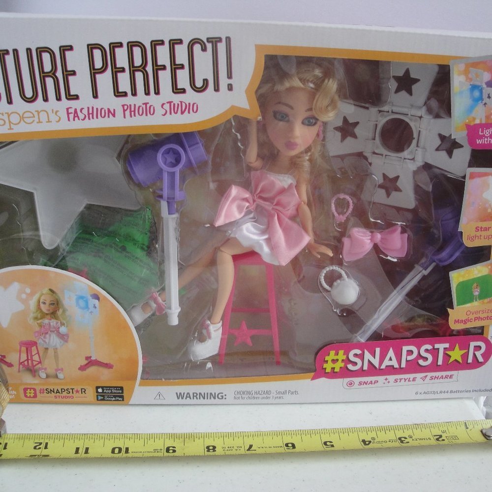 Aspen's Fashion Photo Studio by Yulu